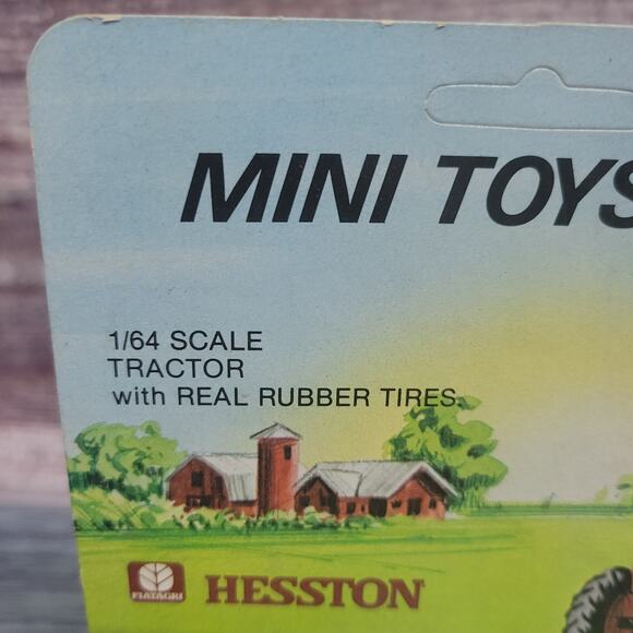 Vtg mini toys Hesston 1/64 scale 980 DT 4wd diecast/plastic tractor brown/white - Picture 2 of 11